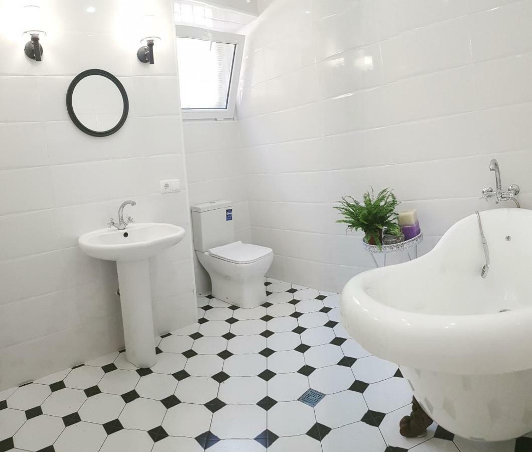 Mtatsminda Apartment Tbilisi Bagian luar foto