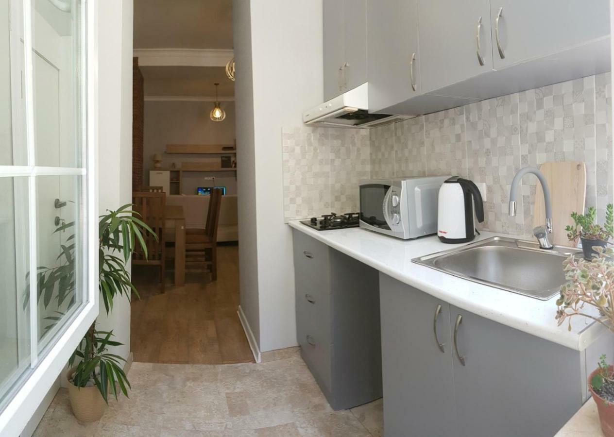 Mtatsminda Apartment Tbilisi Bagian luar foto